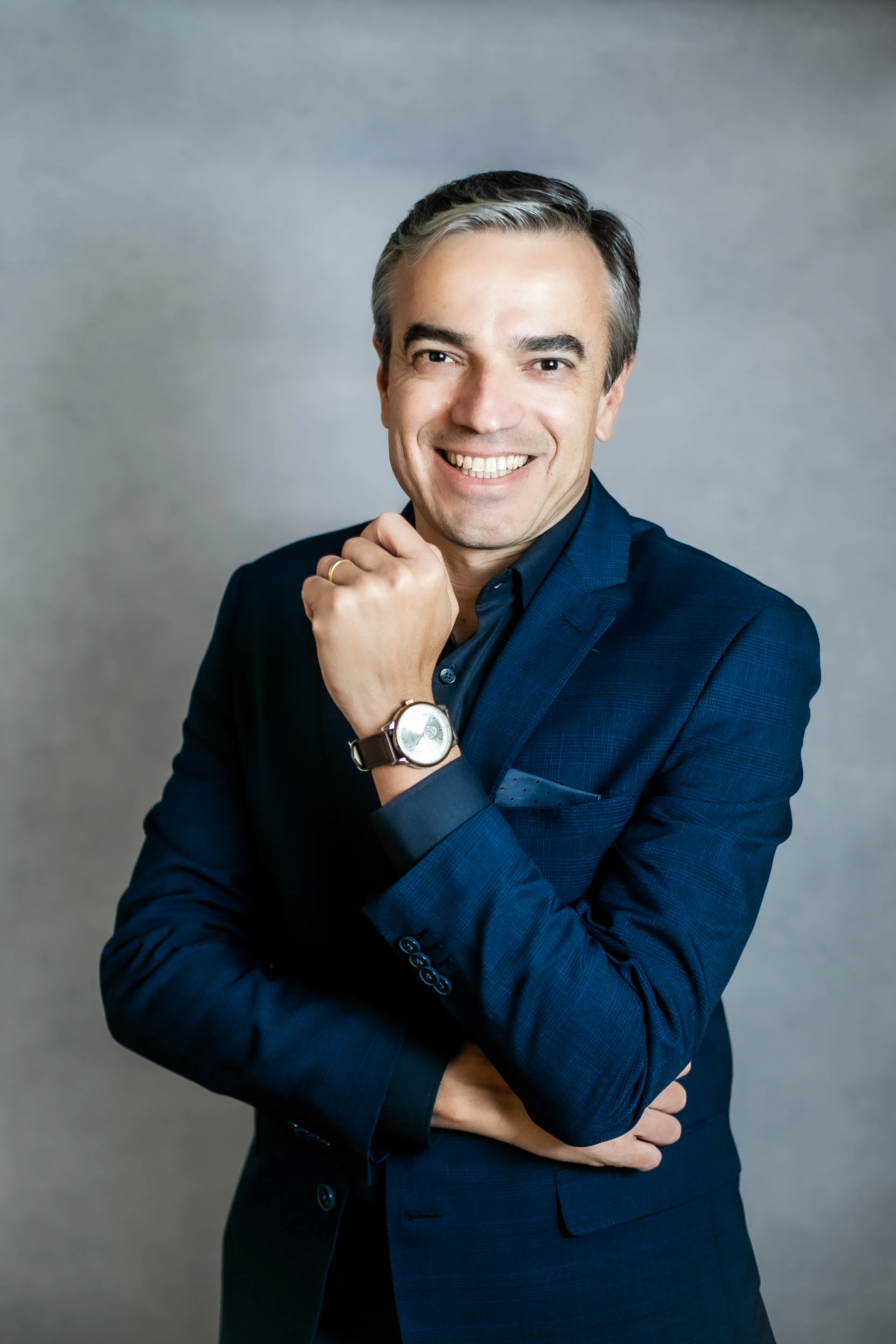 Retrato profissional de Adilson Perardt, fundador da SOMA Consultoria Empresarial